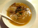 䕷